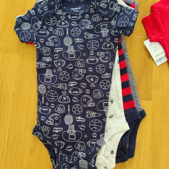 NWT Carter's Onesie Set - Picture 3 of 6